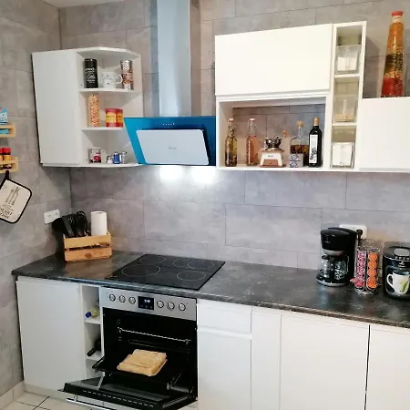 شقة Ferienwohnung Rita Zwei *
